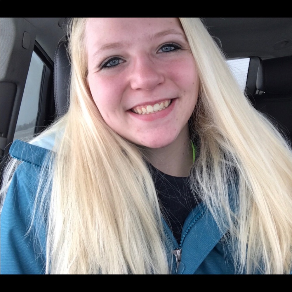 Meet your Posher, Kaila